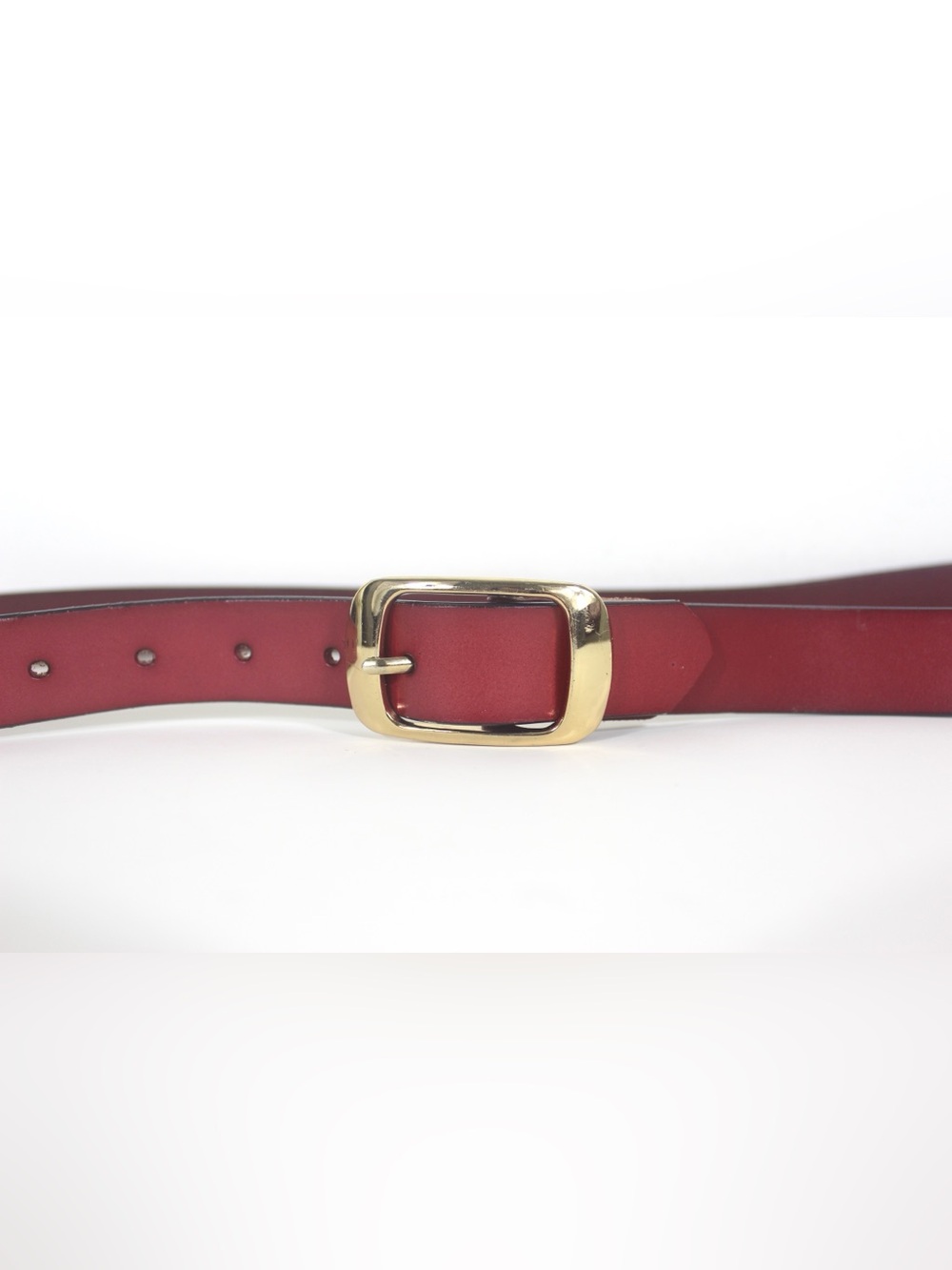 Vintage Red Leather Belt with aGold Metal Buckle